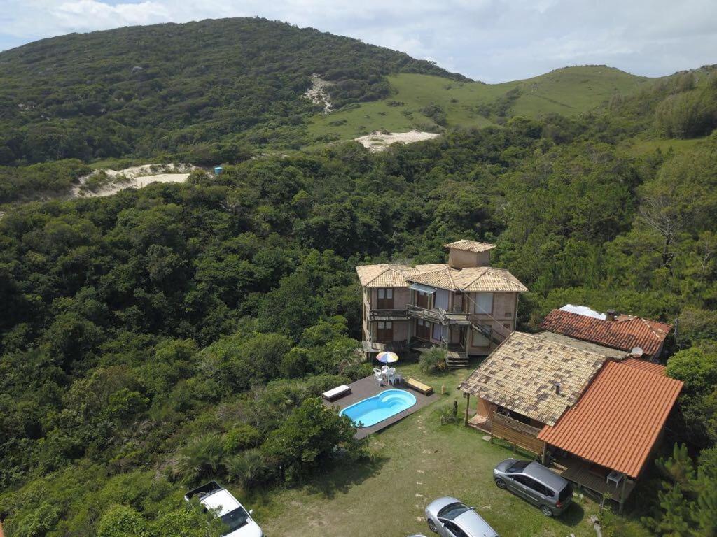 Villa California Praia do Rosa Exterior photo